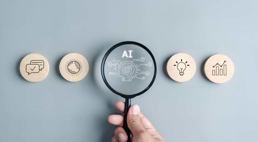 Equipo digital planificando acciones de Generative Engine Optimization para mejorar la visibilidad de una marca en las respuestas de IA.